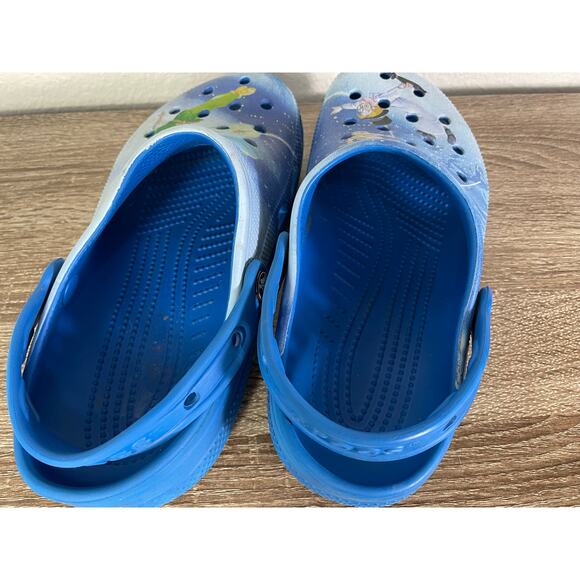 Crocs x Disney Peter Pan Clogs Blue Tinker Bell Lost Boys Collab Men 7 W 9 - Picture 10 of 10